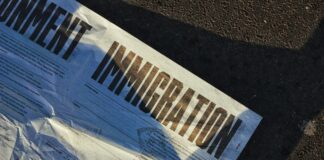 Patto migrazione‑asilo: l’UE approva nuove norme sui rimpatri Foto di Metin Ozer su Unsplash