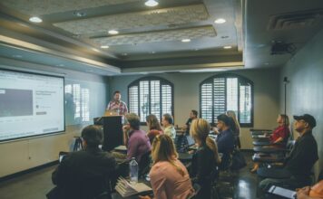 OCSE: un sistema educativo al passo con i tempi Foto di Quilia su Unsplash